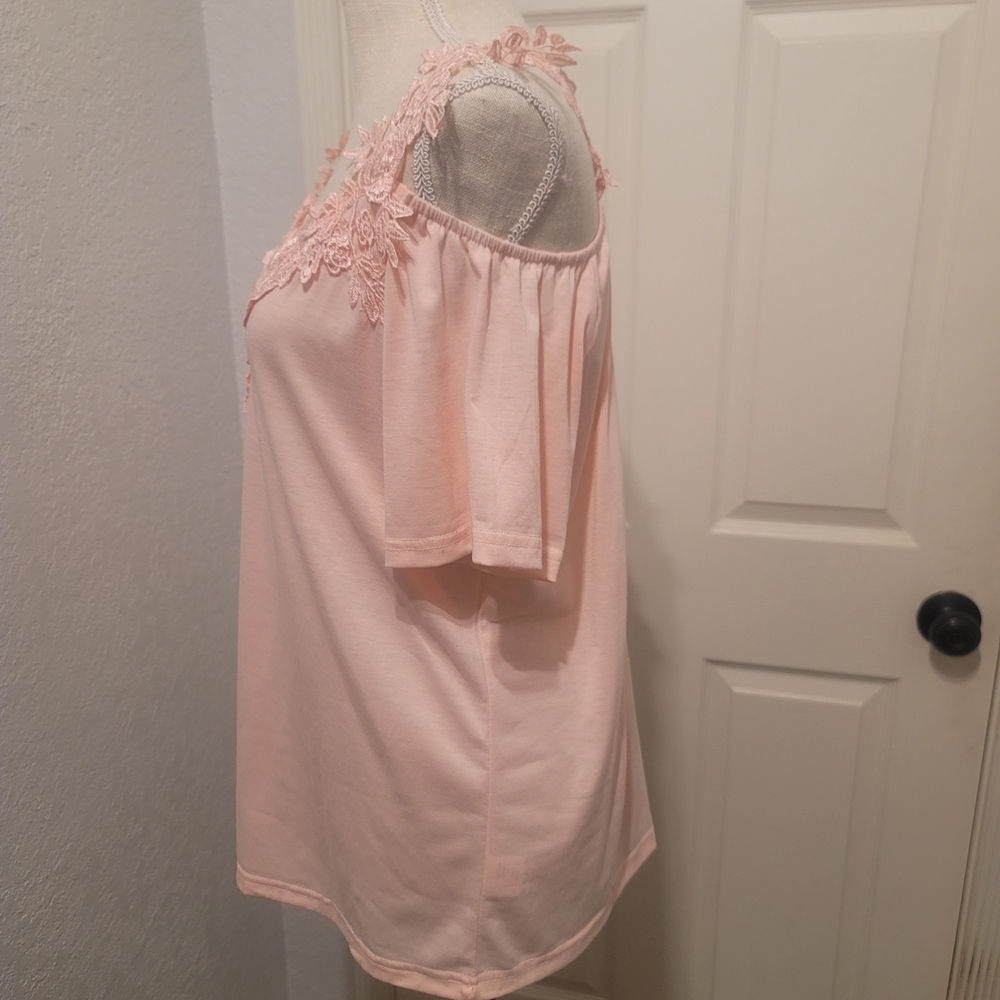 Lace Trim Cold Shoulder Top - Light Pink - Picture 3 of 4